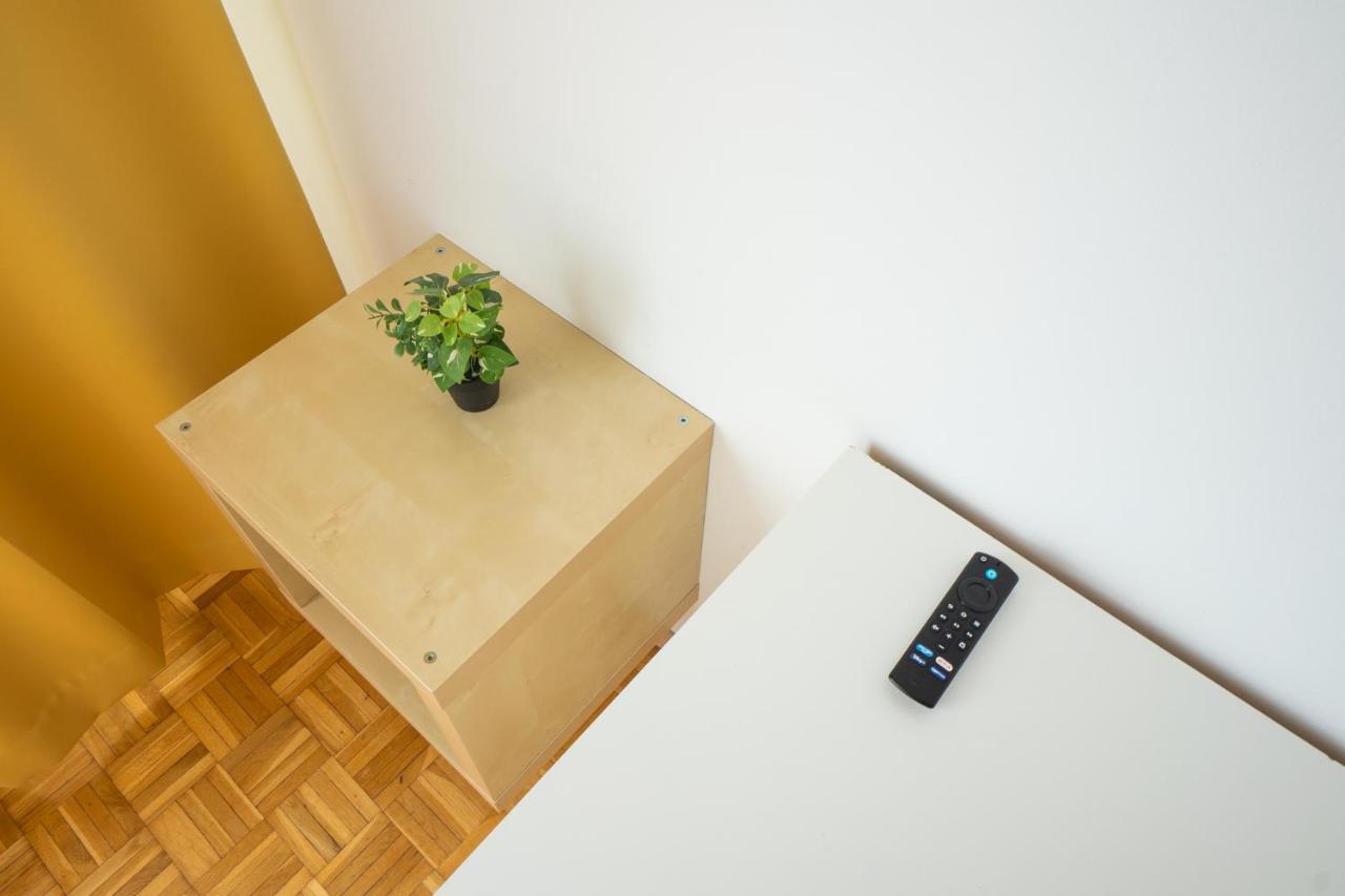 Central Living - Stephansdom Apartments Wina Bagian luar foto